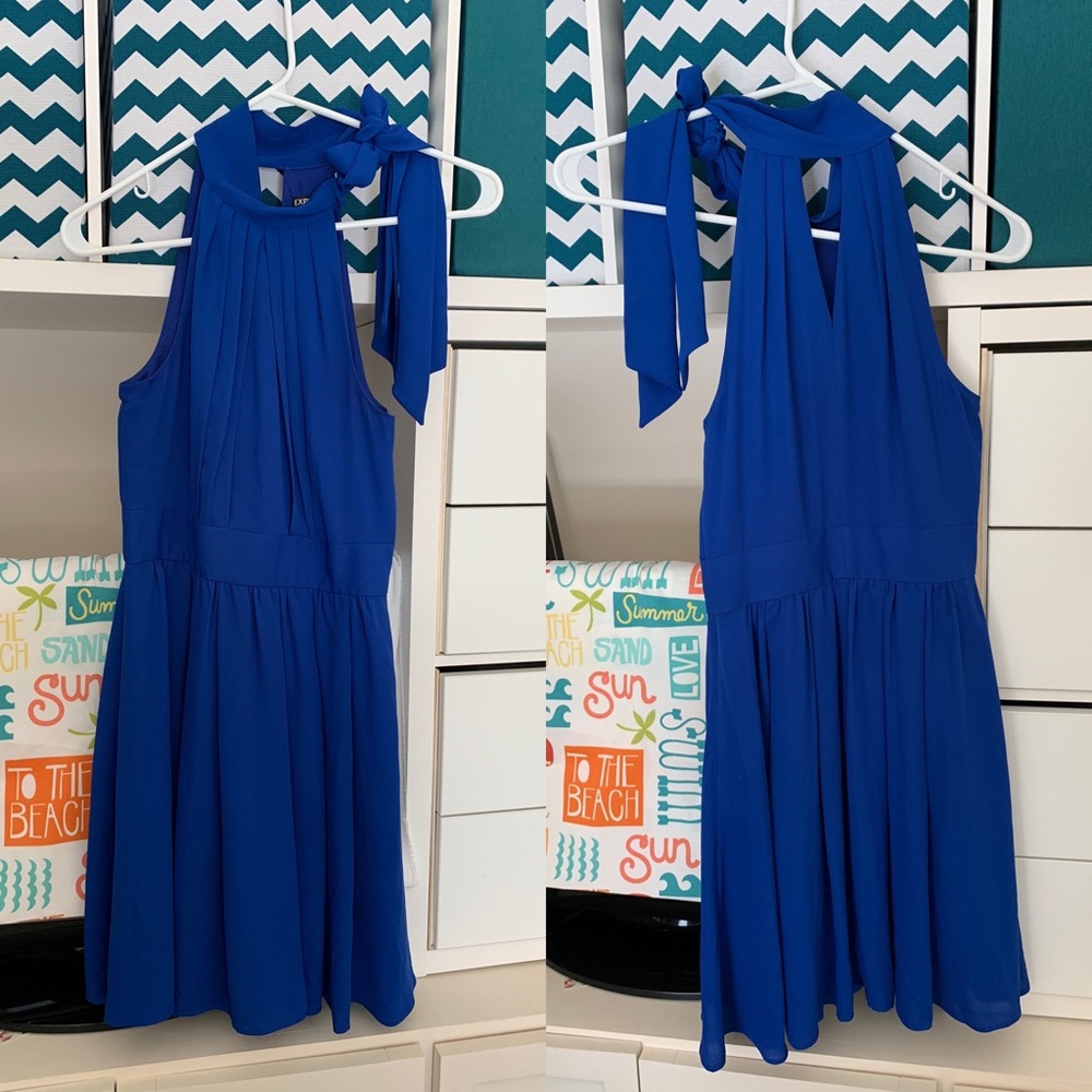 Sleeveless blue dress